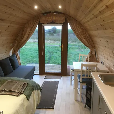 Orchard Luxe Glamping Pod Hotel Dungannon Exterior photo